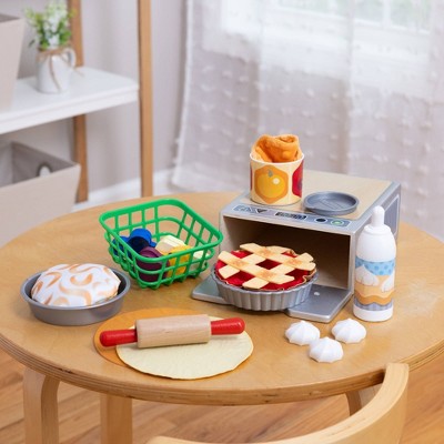 Melissa & Doug Doughlicious Cook Bake & Serve Pretend Play Set