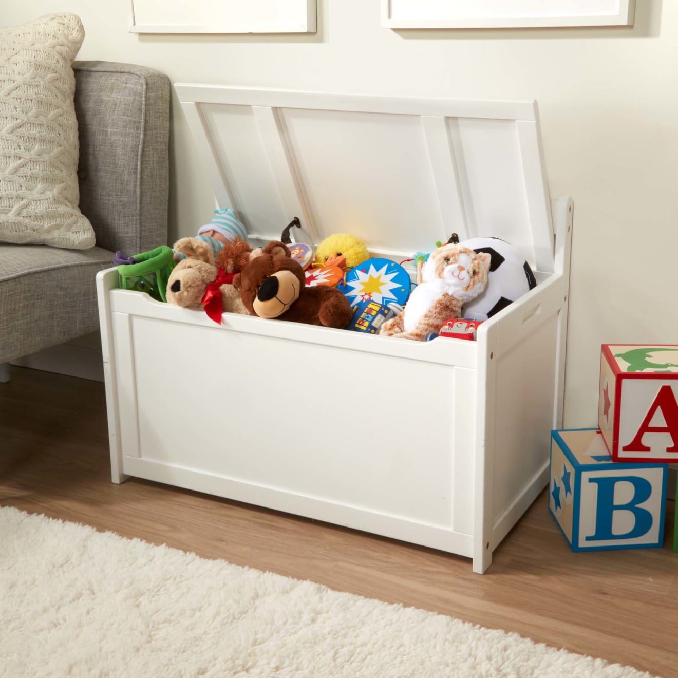 Melissa & Doug Wooden Toy Chest (White)