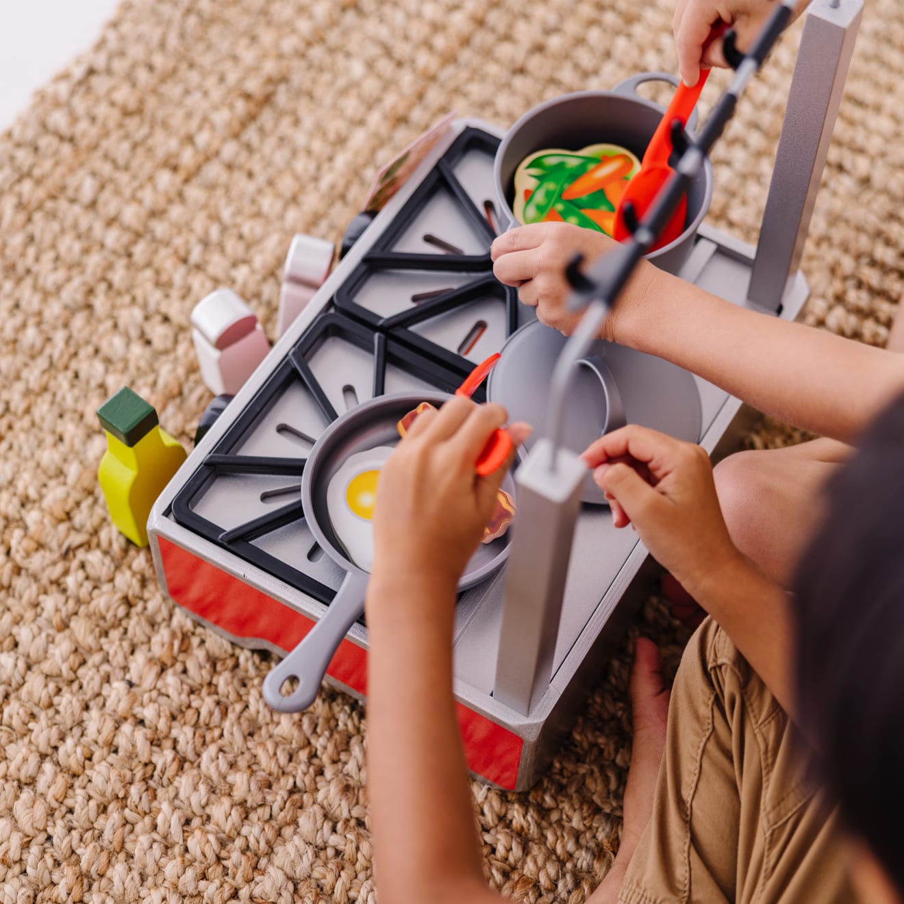 Melissa & Doug Deluxe Wooden Cooktop Set