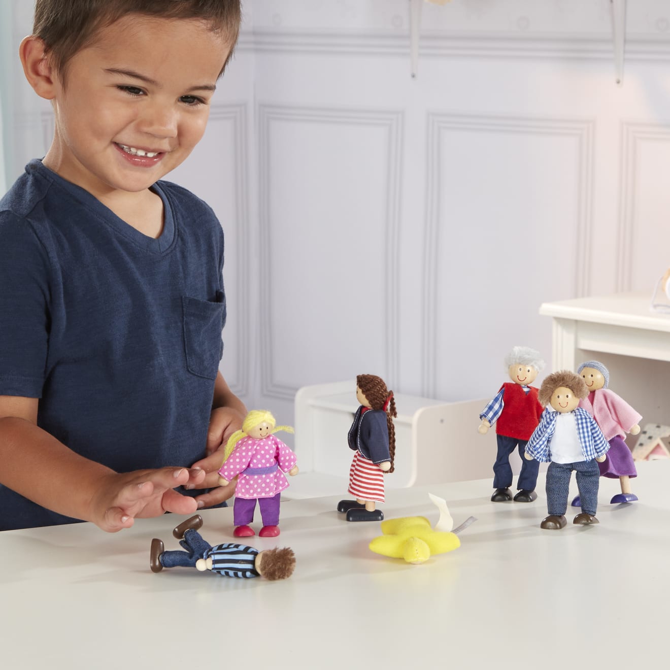 Melissa & Doug Wooden Doll Family