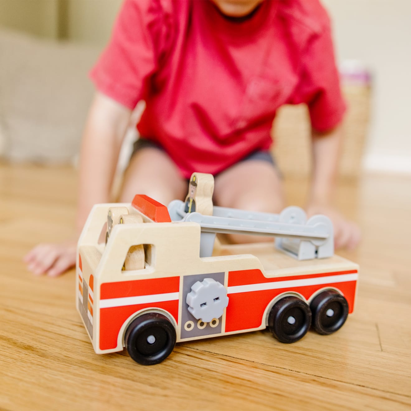 Melissa & Doug Classic Wooden Fire Truck Play Set