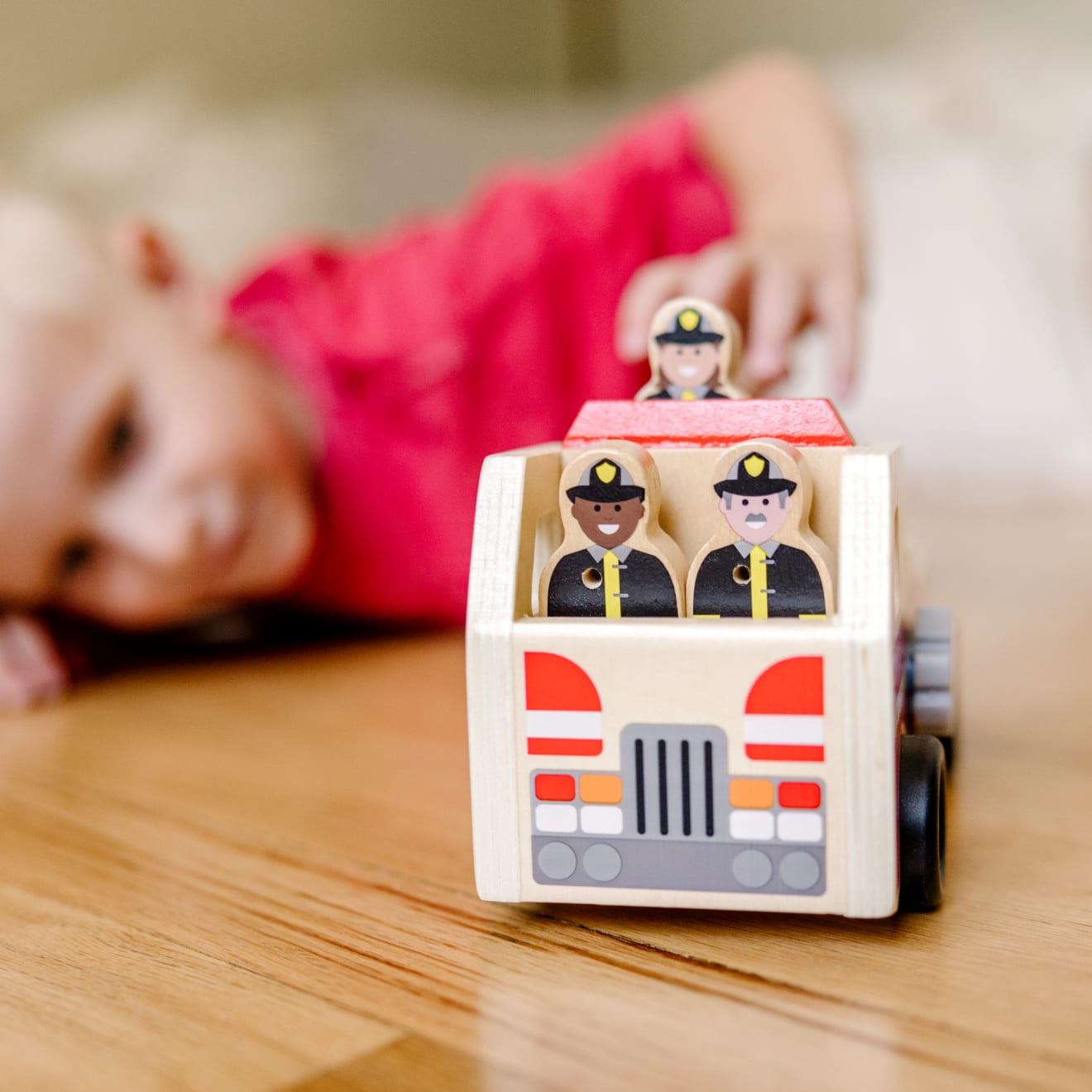 Melissa & Doug Classic Wooden Fire Truck Play Set
