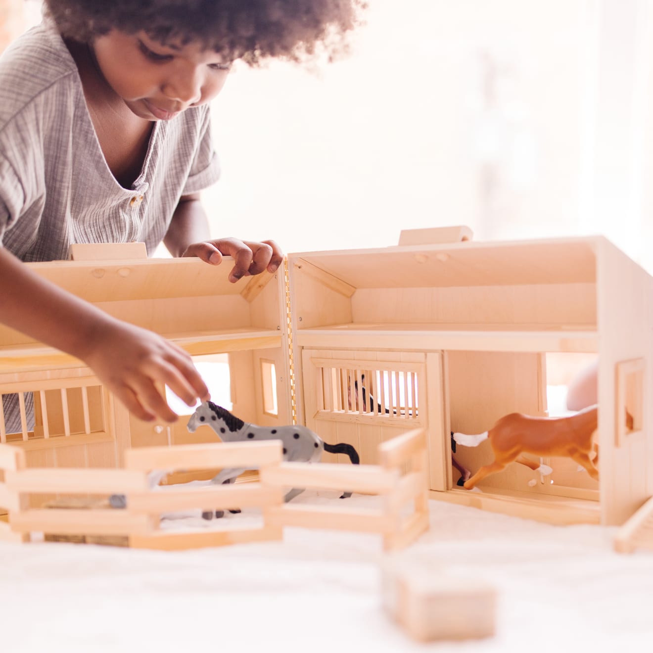 Melissa & Doug Fold & Go Stable