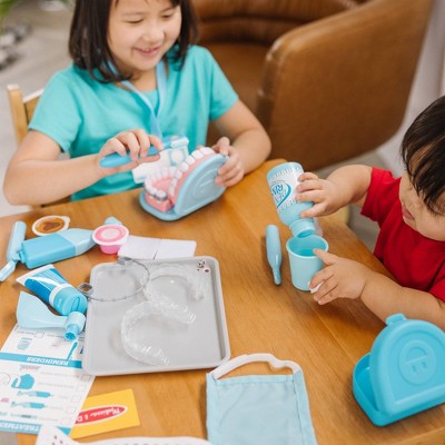  Melissa & Doug Dentist Play Set
