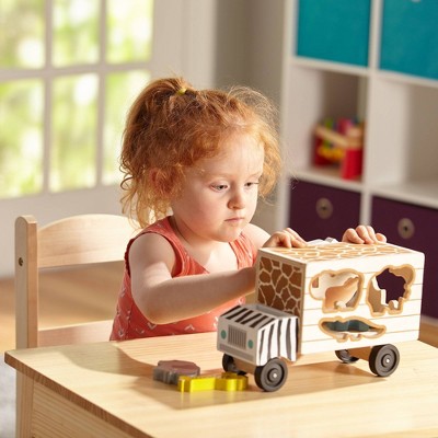  Melissa & Doug Animal Rescue Shape-Sorting Truck - Wooden Toy With 7 Animals And 2 Play Figures