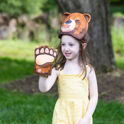  Melissa & Doug Yellowstone National Park Grizzly Bear Games And Pretend Play Set With Plush Bear Heads And Bear Paw Gloves