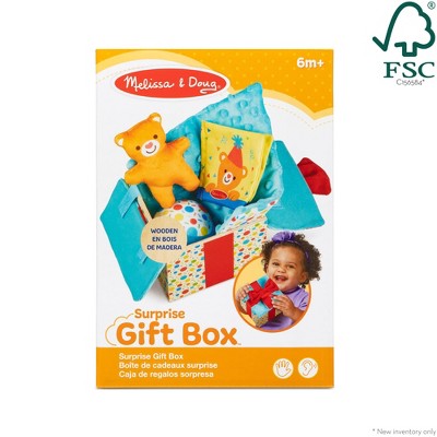  Melissa & Doug Wooden Surprise Gift Box Infant Toy (5pc)