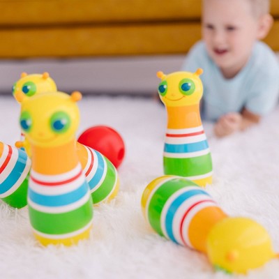  Melissa & Doug Rainbow Caterpillar Bowling Set