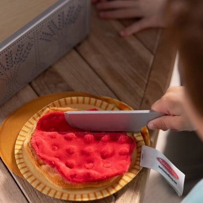  Melissa & Doug Doughlicious Cook Bake & Serve Pretend Play Set