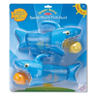  Melissa & Doug Sunny Patch Spark Shark Fish Hunt Pool Game With 2 Nets And 6 Fish To Catch
