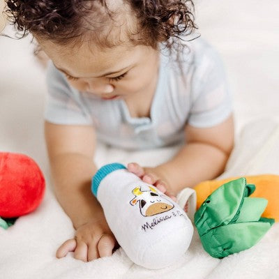  Melissa & Doug Multi-Sensory Market Basket Fill & Spill Infant Toy