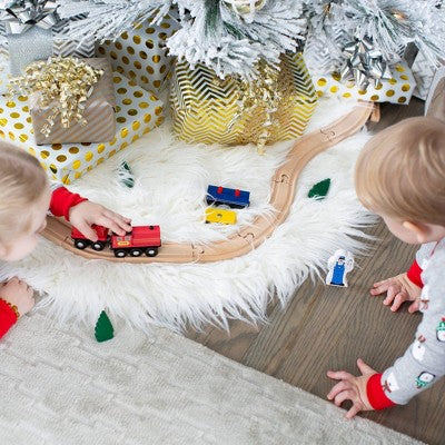  Melissa & Doug Deluxe Wooden Railway Train Set (130+pc)