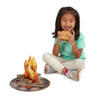  Melissa & Doug Let's Explore S'mores & More Campfire Play Set