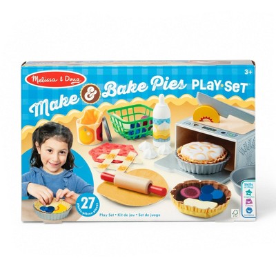  Melissa & Doug Doughlicious Cook Bake & Serve Pretend Play Set