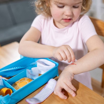  Melissa & Doug Boo-Boos & Bandages Reusable First Aid Pretend Play Set: Creativity Focus With Medical Accessories