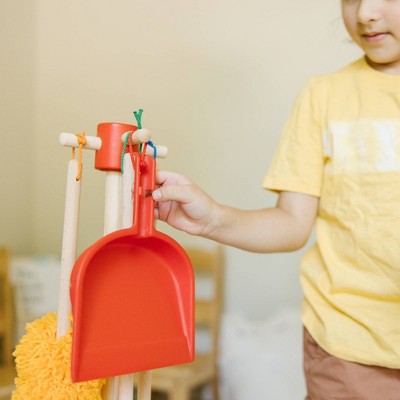  Melissa & Doug Let's Play House! Dust, Sweep & Mop 6pc Set