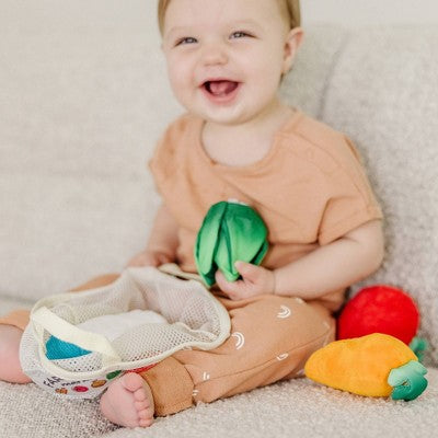  Melissa & Doug Multi-Sensory Market Basket Fill & Spill Infant Toy