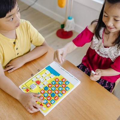  Melissa & Doug Flip To Win Travel Hangman Game - White Board, Dry-Erase Marker: Educational Problem Solving Board Game