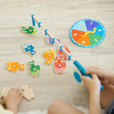  Melissa & Doug Catch & Count Fishing Game