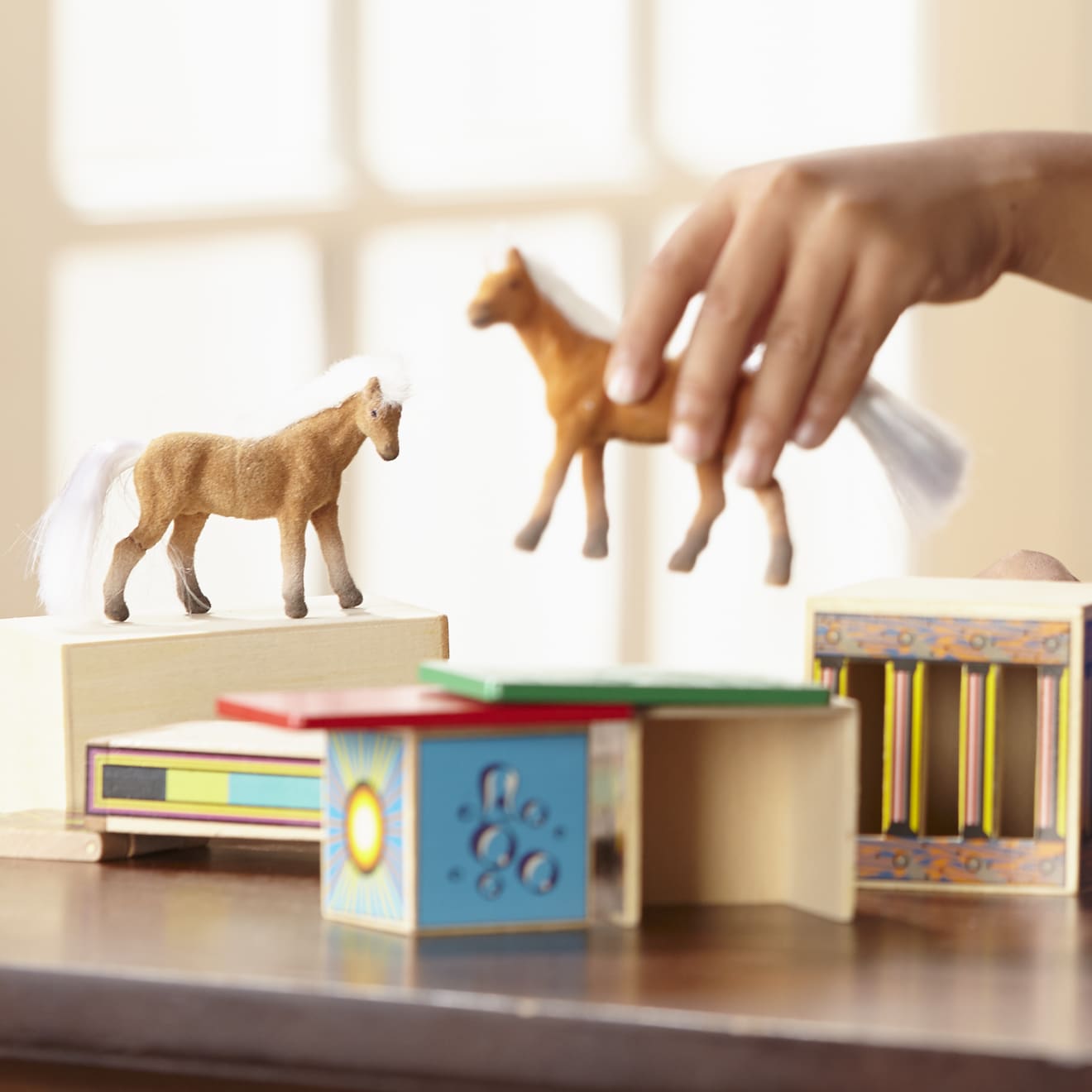 Melissa & Doug Horse Carrier Wooden Vehicles Play Set