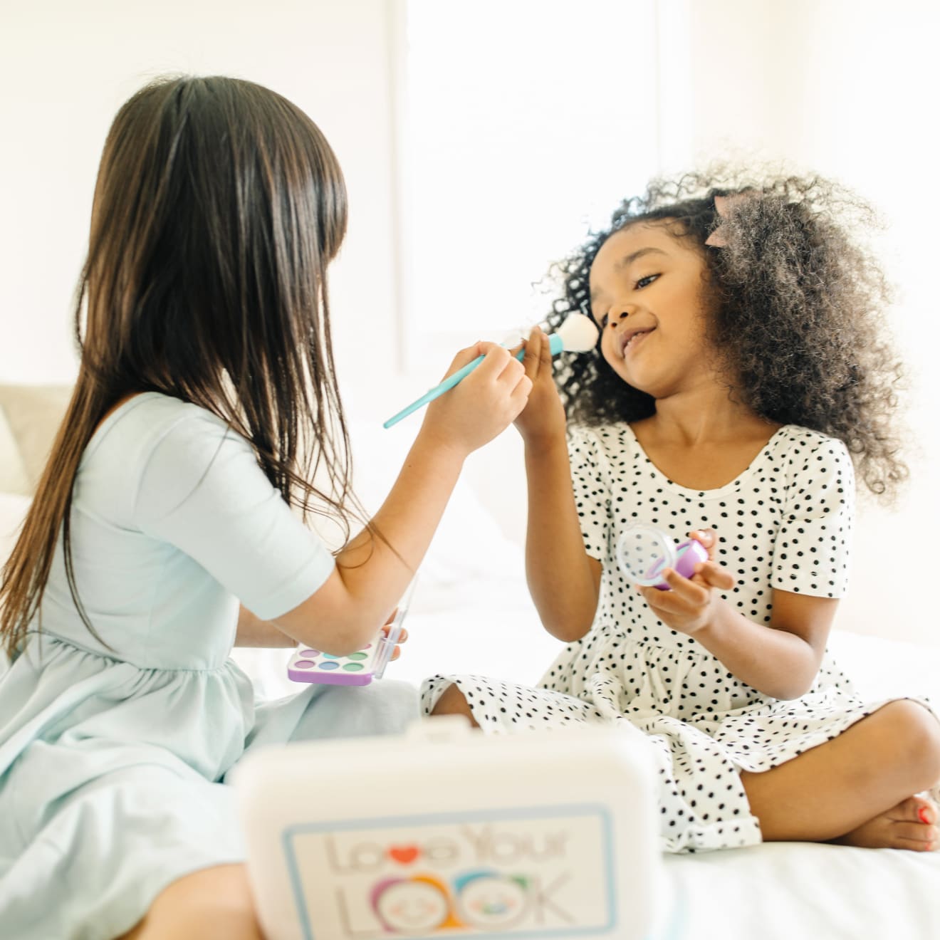 Melissa & Doug LOVE YOUR LOOK - Makeup Kit Play Set