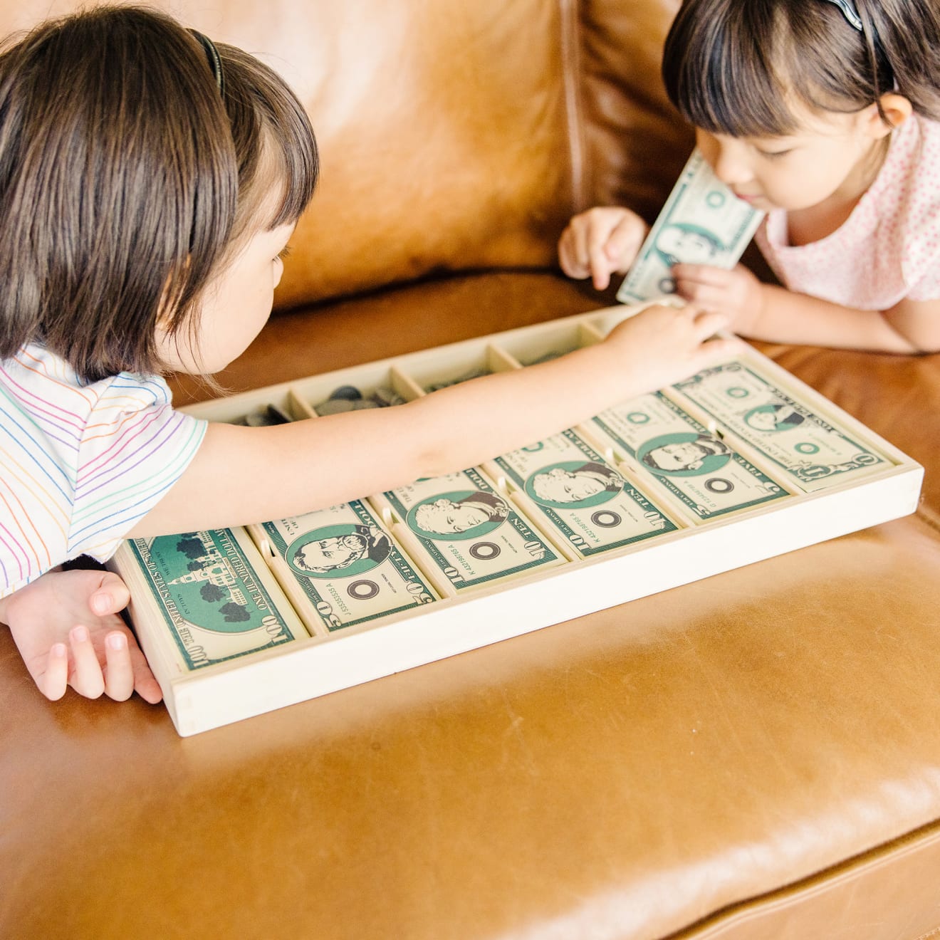 Melissa & Doug Classic Play Money Set