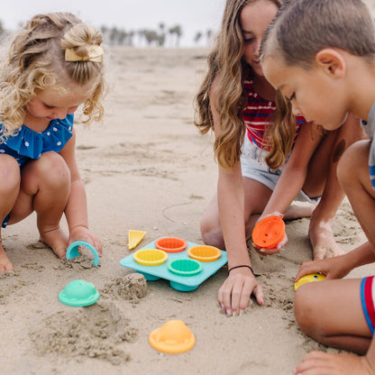 Melissa & Doug Seaside Sidekicks Sand Cupcake Set