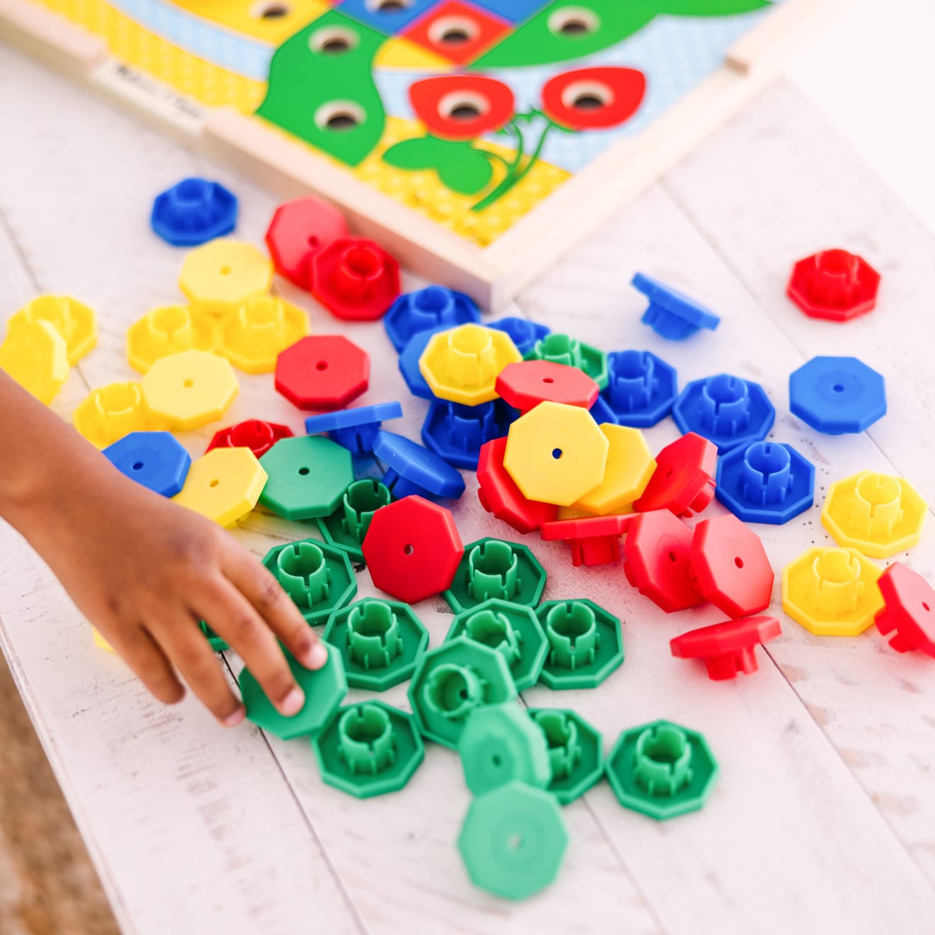 Melissa & Doug Sort & Snap Color Match