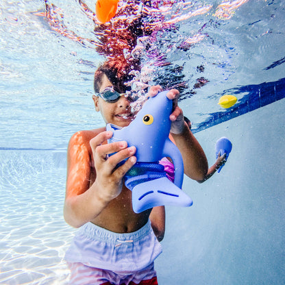 Melissa & Doug Spark Shark Fish Hunt Pool Toy