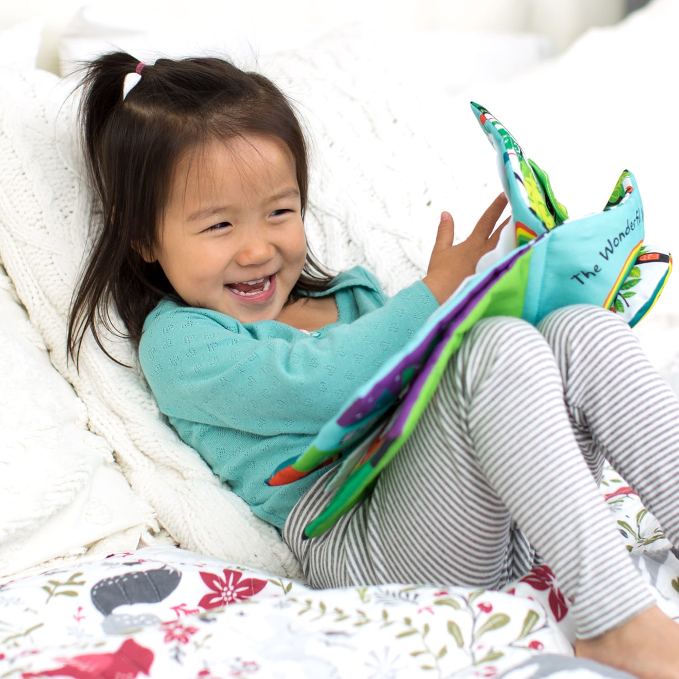 Melissa & Doug Soft Activity Book - The Wonderful World Of Peekaboo!