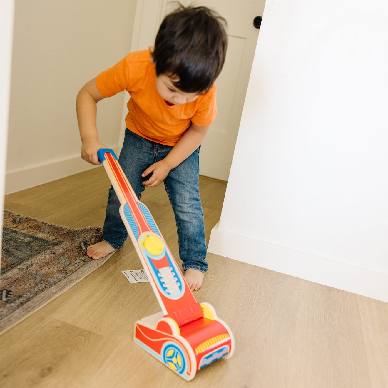 Melissa & Doug Vacuum Cleaner Play Set