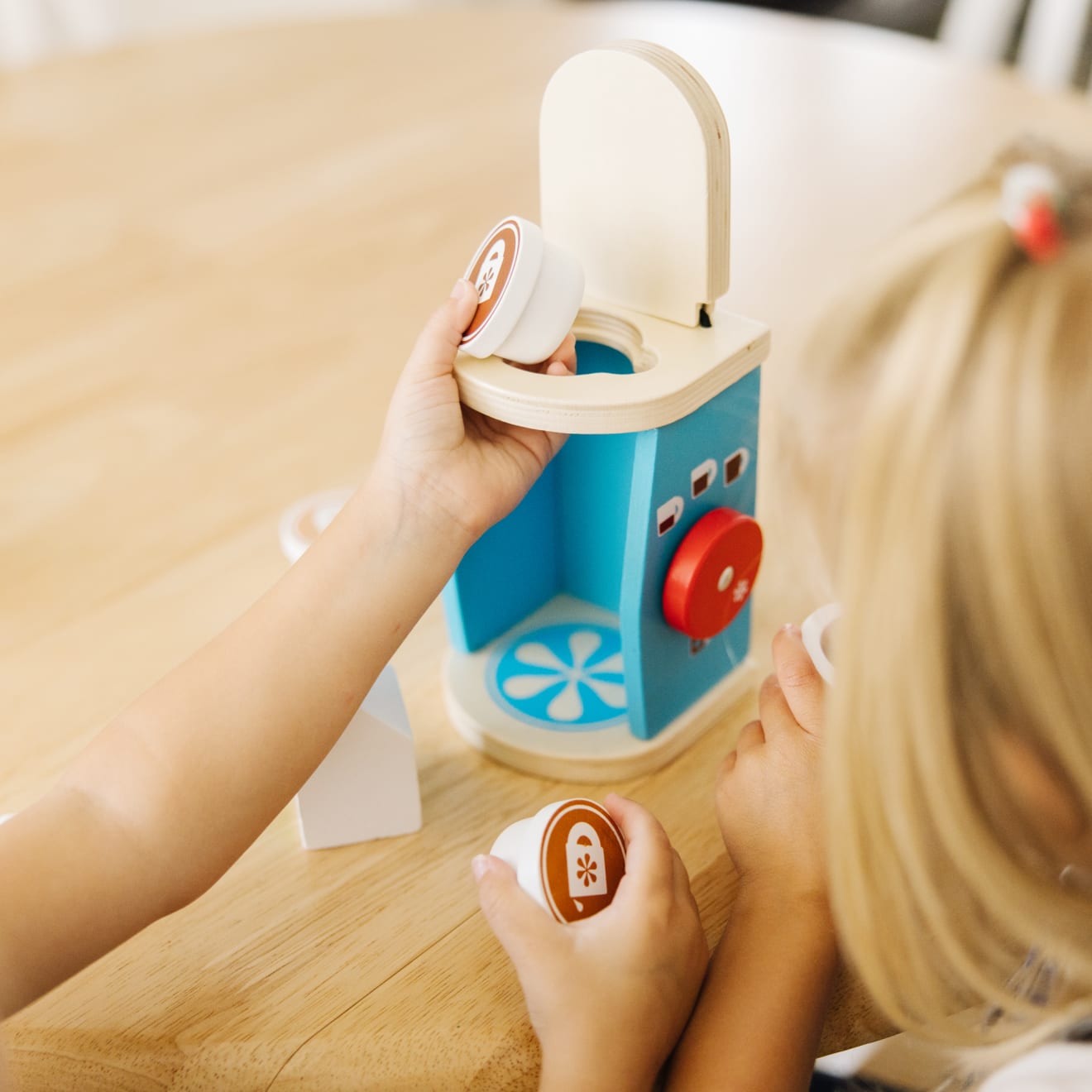 Melissa & Doug Wooden Brew & Serve Coffee Set