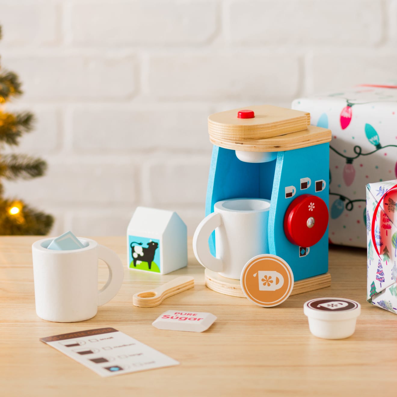 Melissa & Doug Wooden Brew & Serve Coffee Set