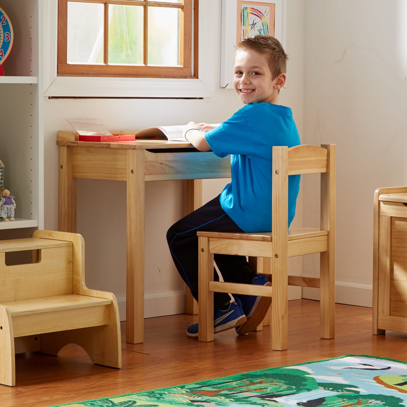 Melissa & Doug Child's Lift-Top Desk & Chair - Honey
